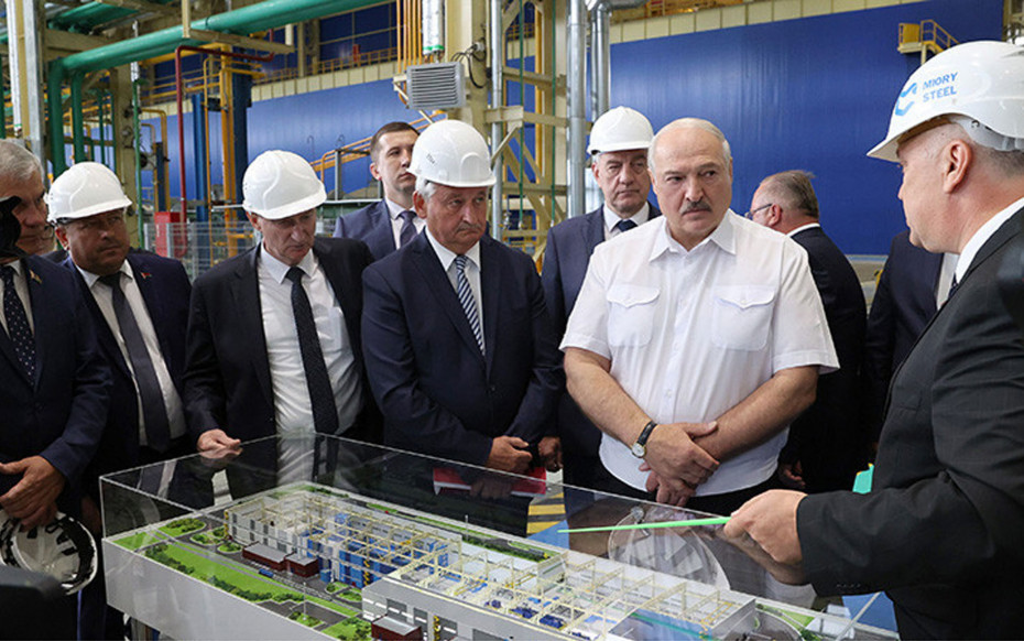 Александр Лукашенко о Миорском заводе: мы не можем с ним и дальше кувыркаться, тут же люди работают