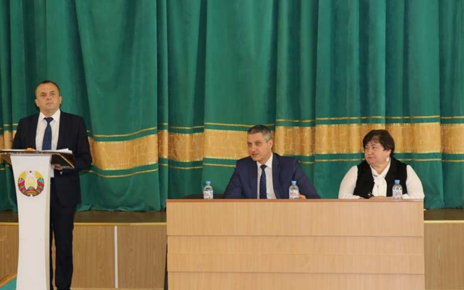 На Ошмянщине состоялась выездная сессия районного Совета депутатов
