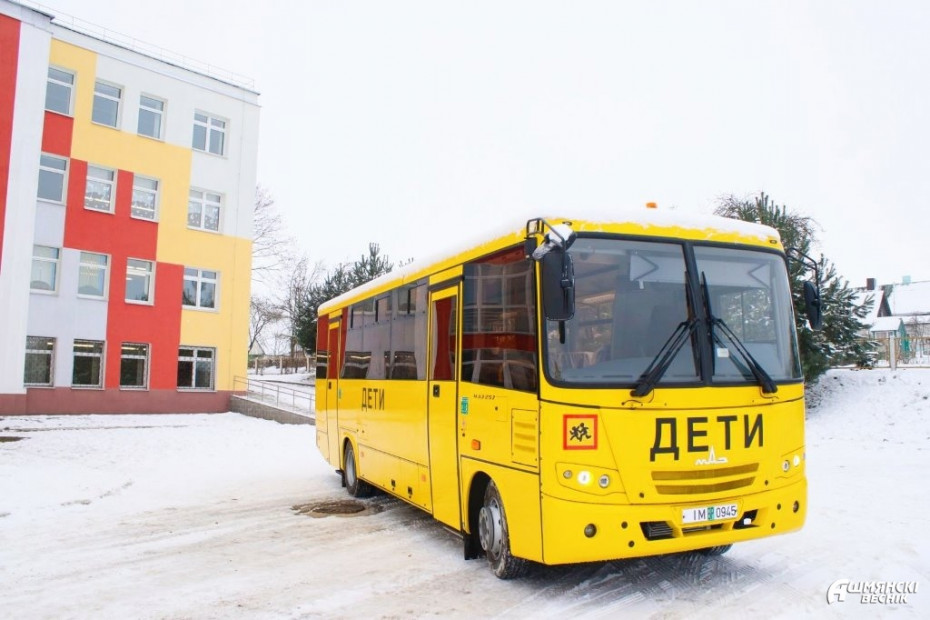 Школьный автопарк Ошмянского района пополнился новым автобусом