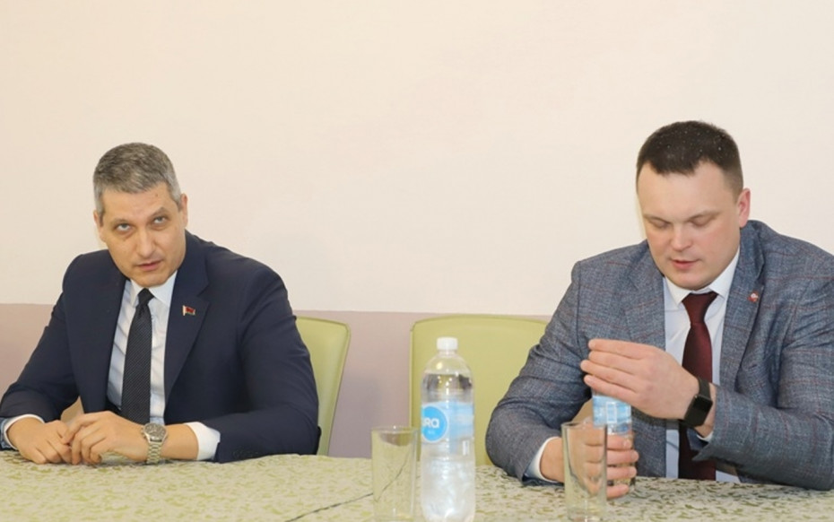 Председатель райисполкома Владислав Гершгорин встретился с работниками Ошмянского мясокомбината