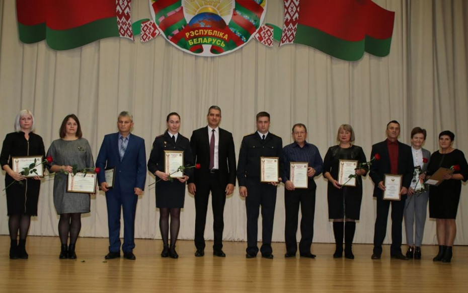 Поздравления с юбилеем и профессиональным праздником принимал коллектив Ошмянского Департамента охраны