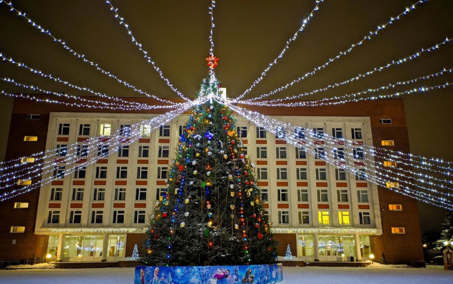  13 января возле главной елки города состоится новогоднее представление «Старый Новый год через призму столетий»