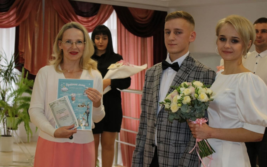 В ошмянском загсе состоялась регистрация 105-го бракосочетания с начала года