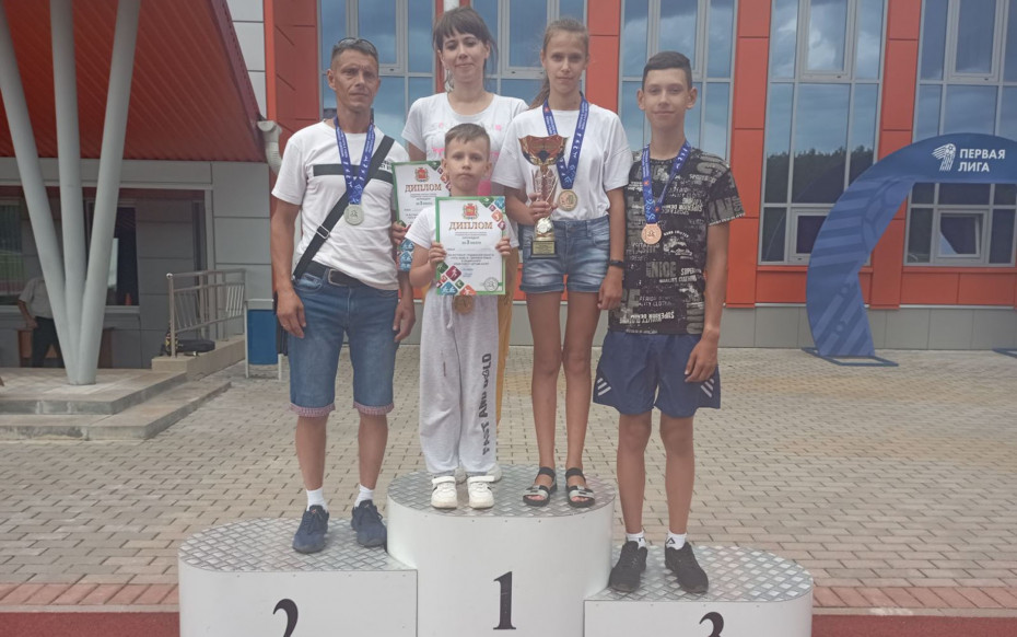 Семья Борисевич из Ошмян стала призером областного фестиваля «Папа, мама, я — спортивная семья