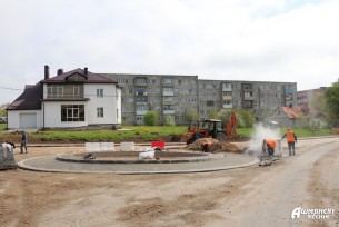 Строительство кольцевой развязки на перекрестке улиц Якуба Коласа и Красноармейской подходит к завершению