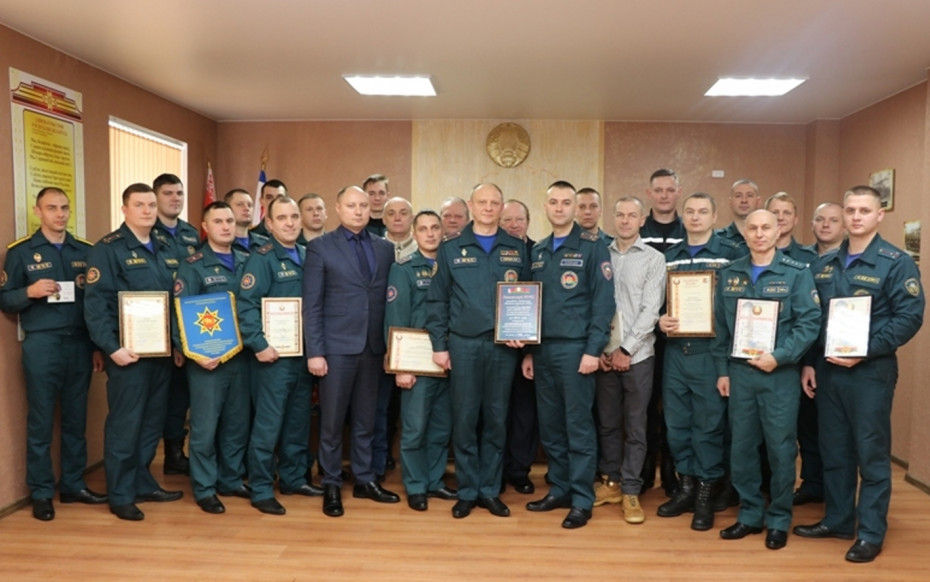 Ошмянские спасатели заняли второе место в области по итогам оперативно-служебной деятельности за год