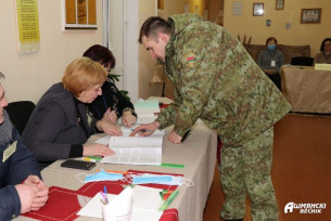 Ошмянцы принимают участие в досрочном голосовании на республиканском референдуме